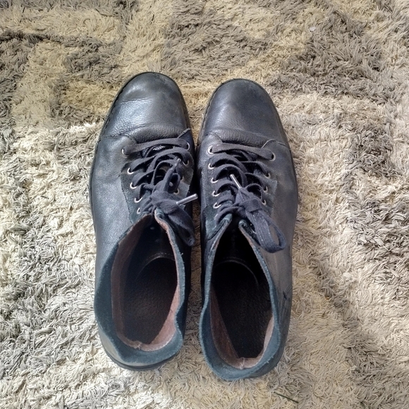 JOHN VARVATOS Brooklyn Lug Lace Mineral Black buttery soft Leather Boots sz 10 - Picture 5 of 8